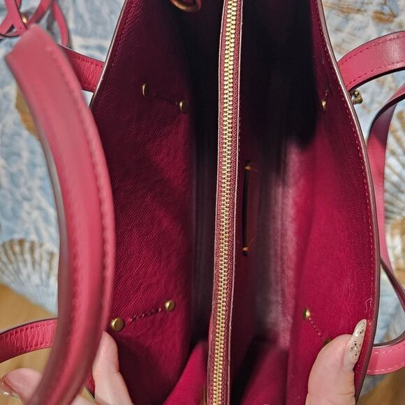 Coach Charlie Carryall 28 Stachel in Pink Signature Leather with Crossbody Strap - Picture 7 of 8